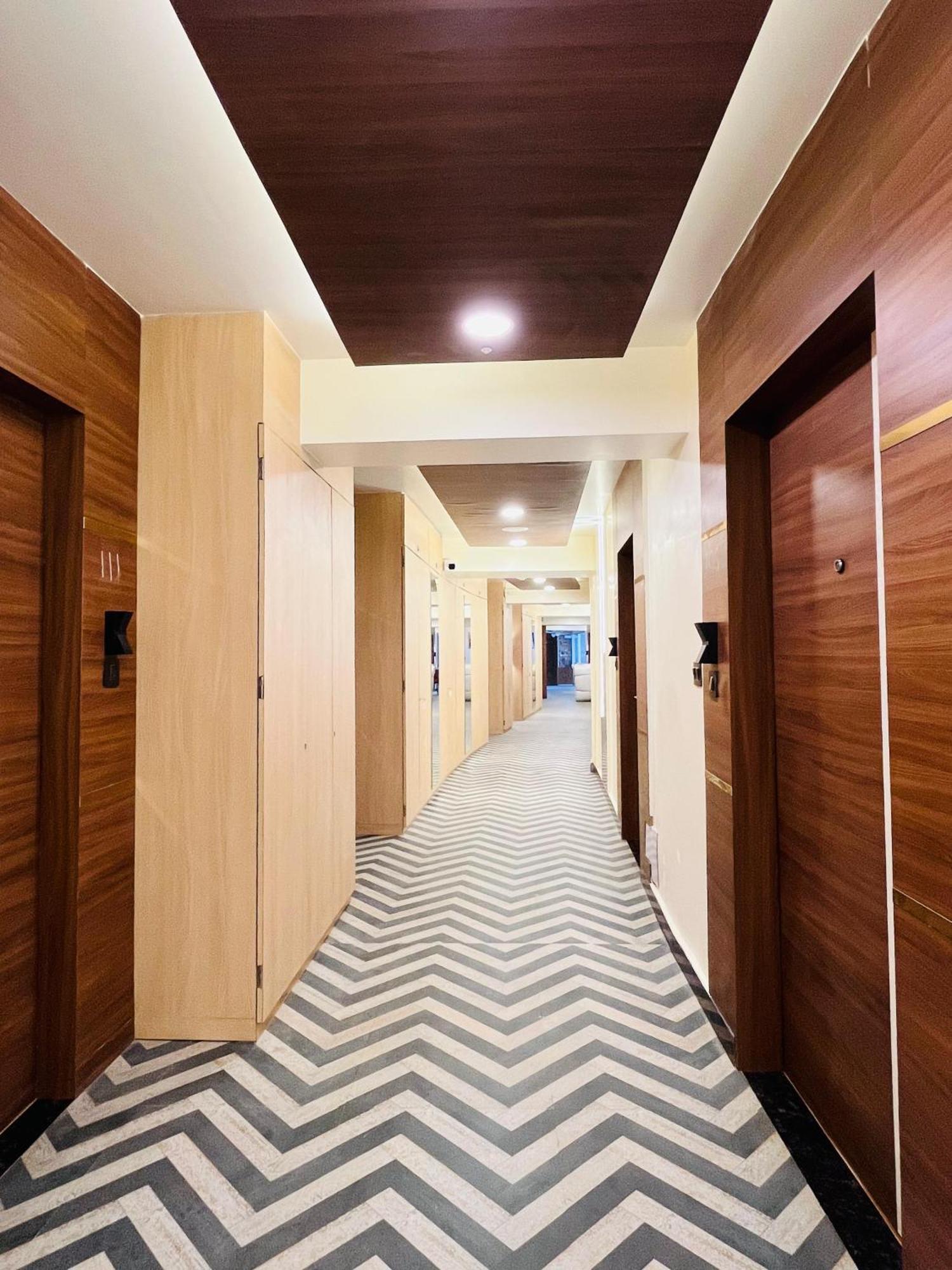 Luxury Stay At Hotel Broadway Boutique Mall Road Chowrasta Near Mahakal Temple Darjeeling (West Bengal) Exterior foto